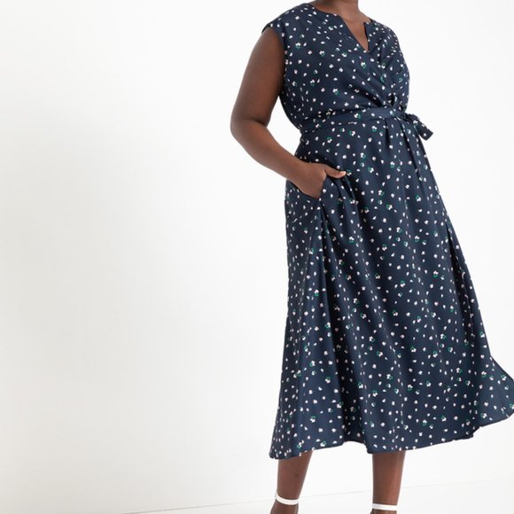 Eloquii Dresses & Skirts - Eloquii Notch Collar Maxi Dress